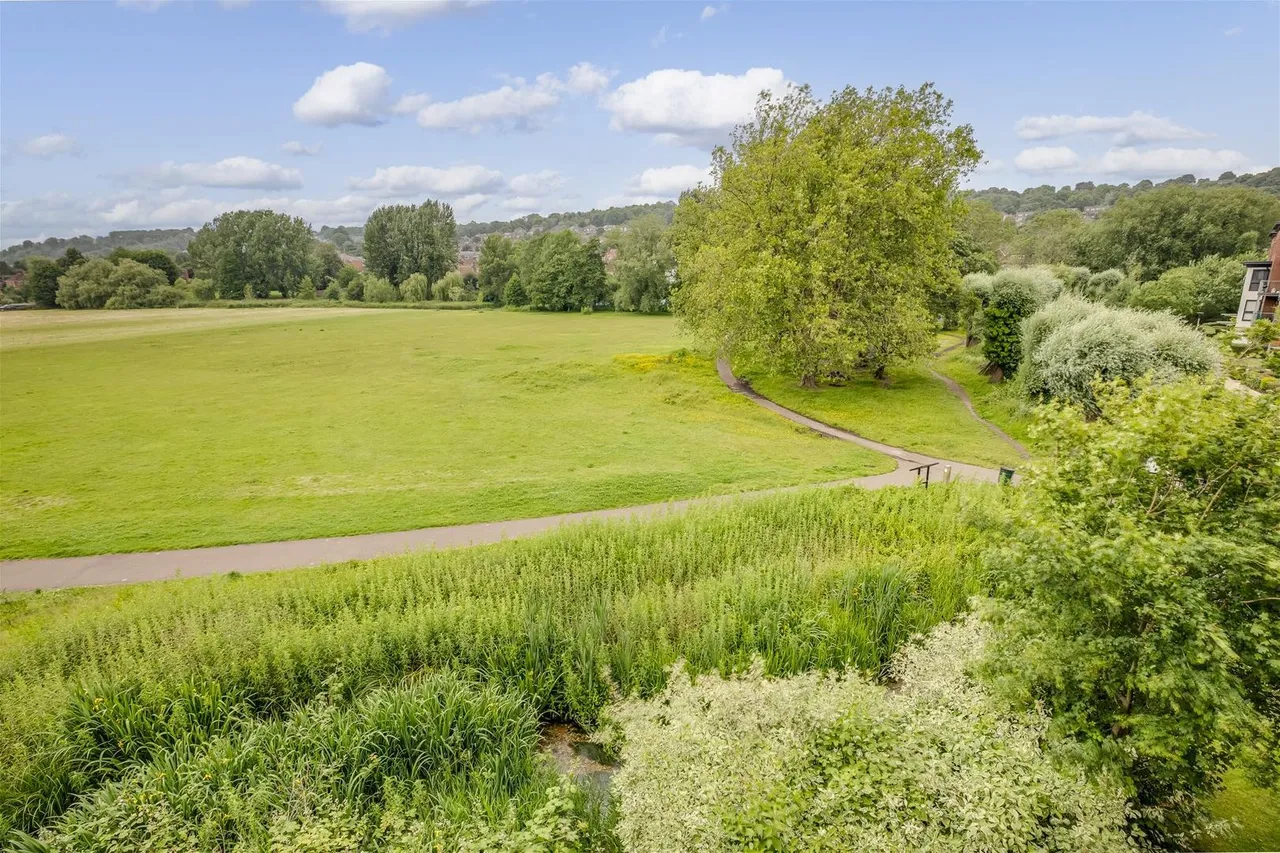 Wye Gardens, High Wycombe, HP12, photo 15