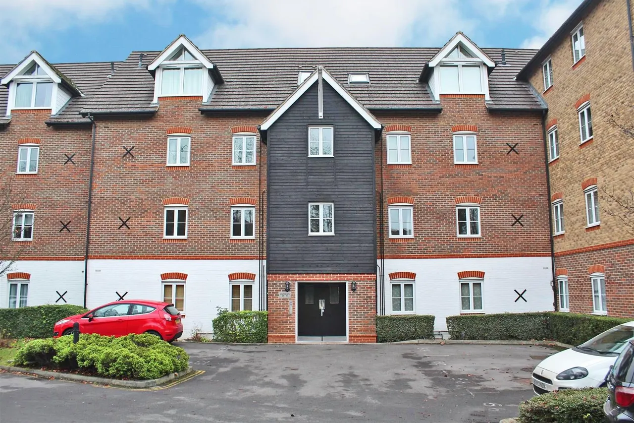Wye Gardens, High Wycombe, HP12, photo 11