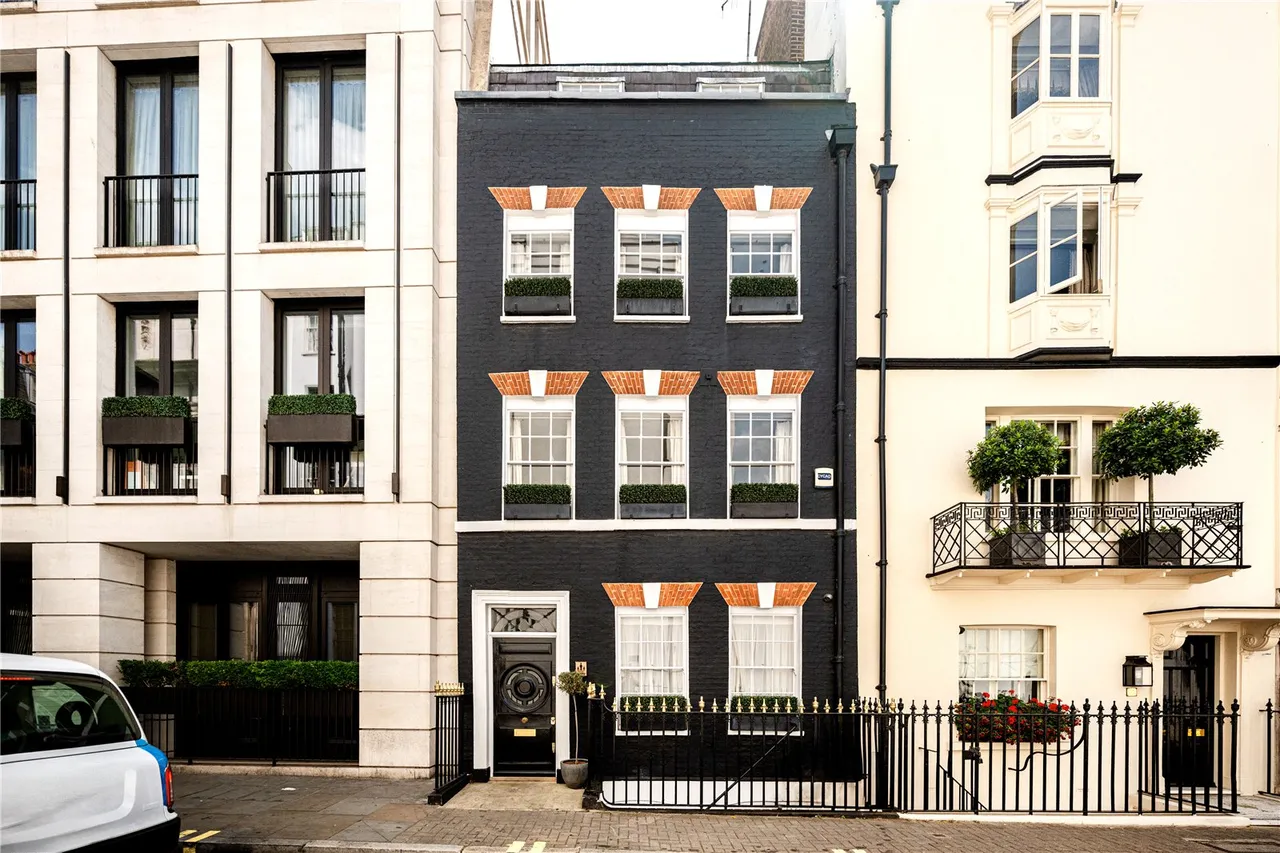 6 bed house for sale, Deanery Street, Mayfair, W1K