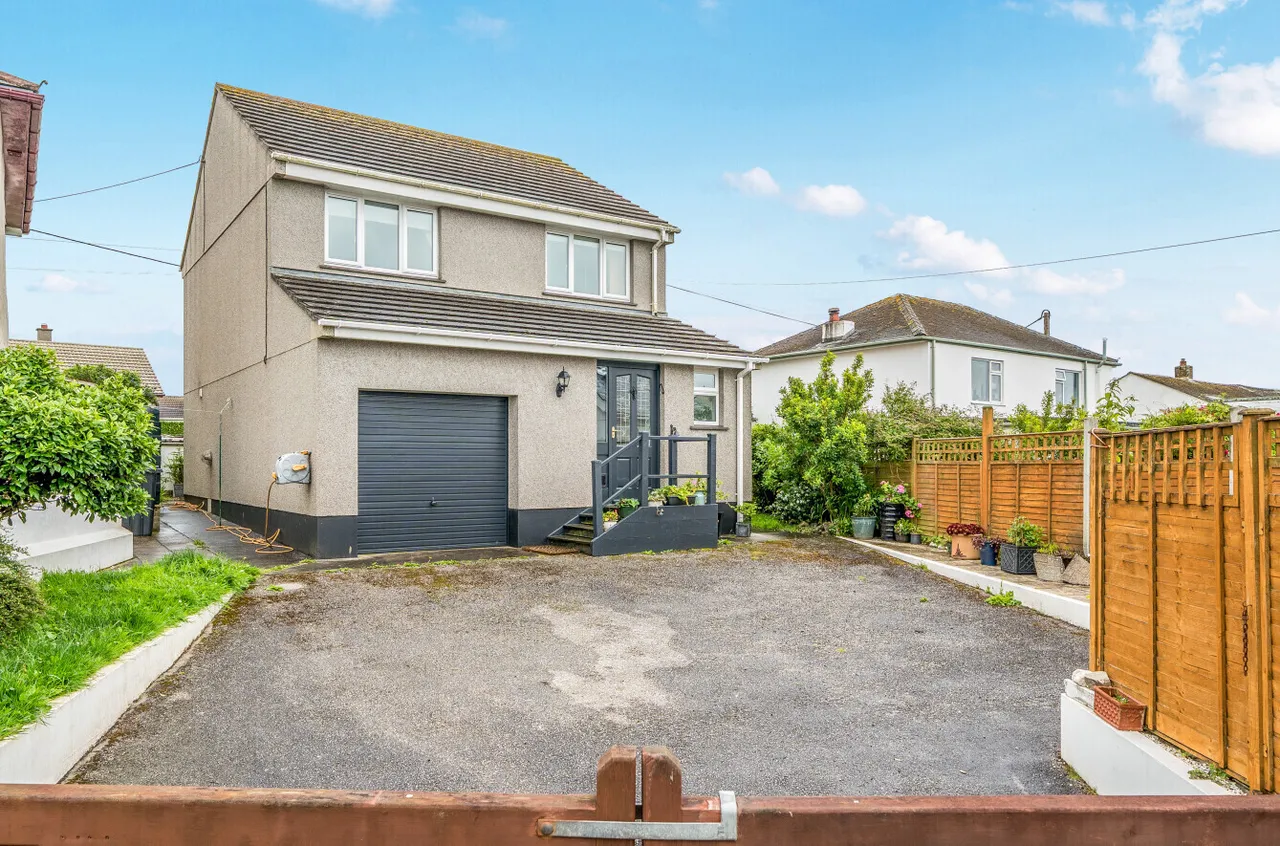 3 bed property for sale — Connor Hill, Connor Downs, Hayle, Cornwall, TR27