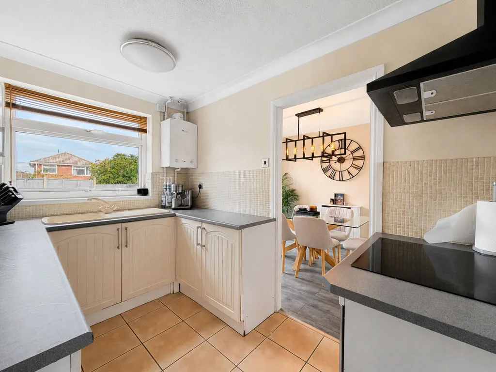 Kestrel Way, Cheslyn Hay, WS6, photo 3