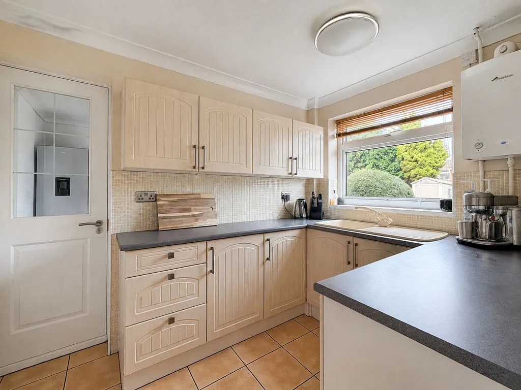 Kestrel Way, Cheslyn Hay, WS6, photo 16
