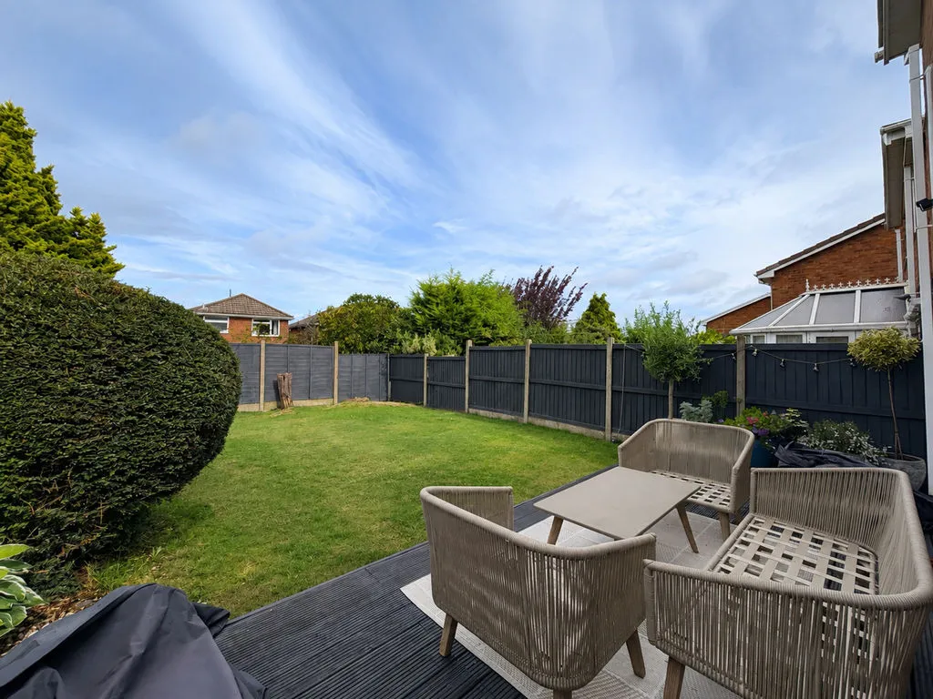 Kestrel Way, Cheslyn Hay, WS6, photo 13
