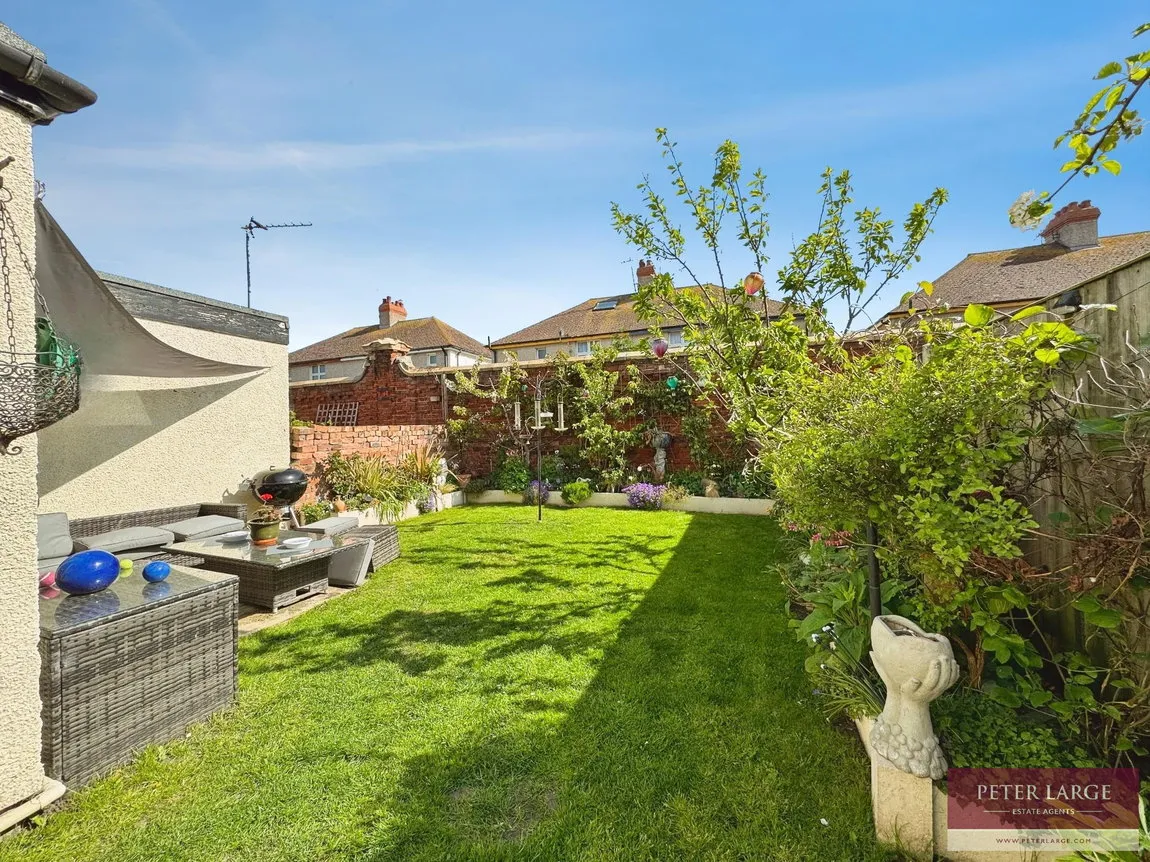 Sandringham Avenue, Rhyl, Denbighshire, LL18 1NF, photo 21