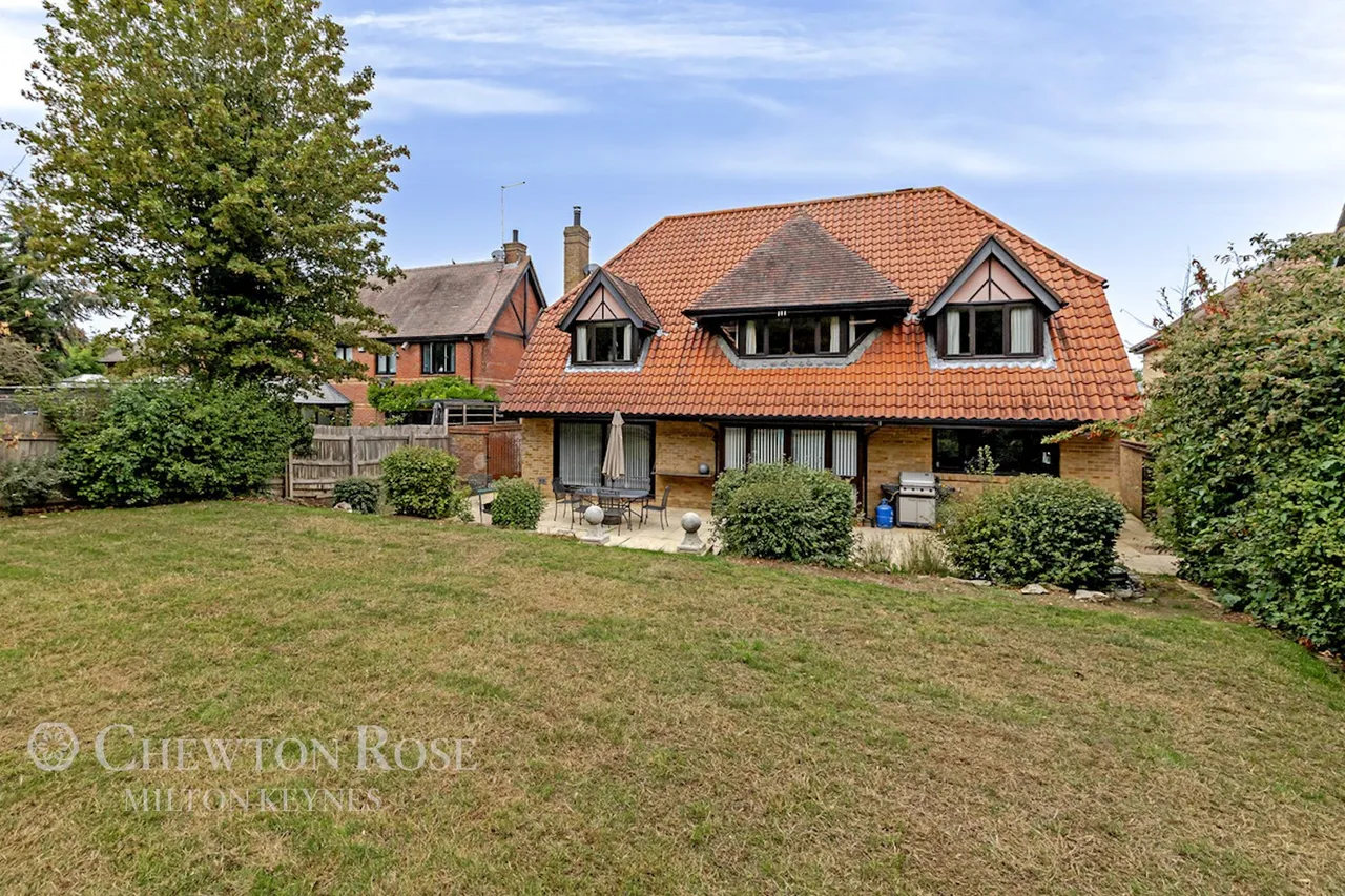 Redland Drive, Loughton, photo 38