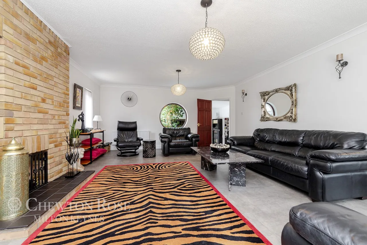 Redland Drive, Loughton, photo 14
