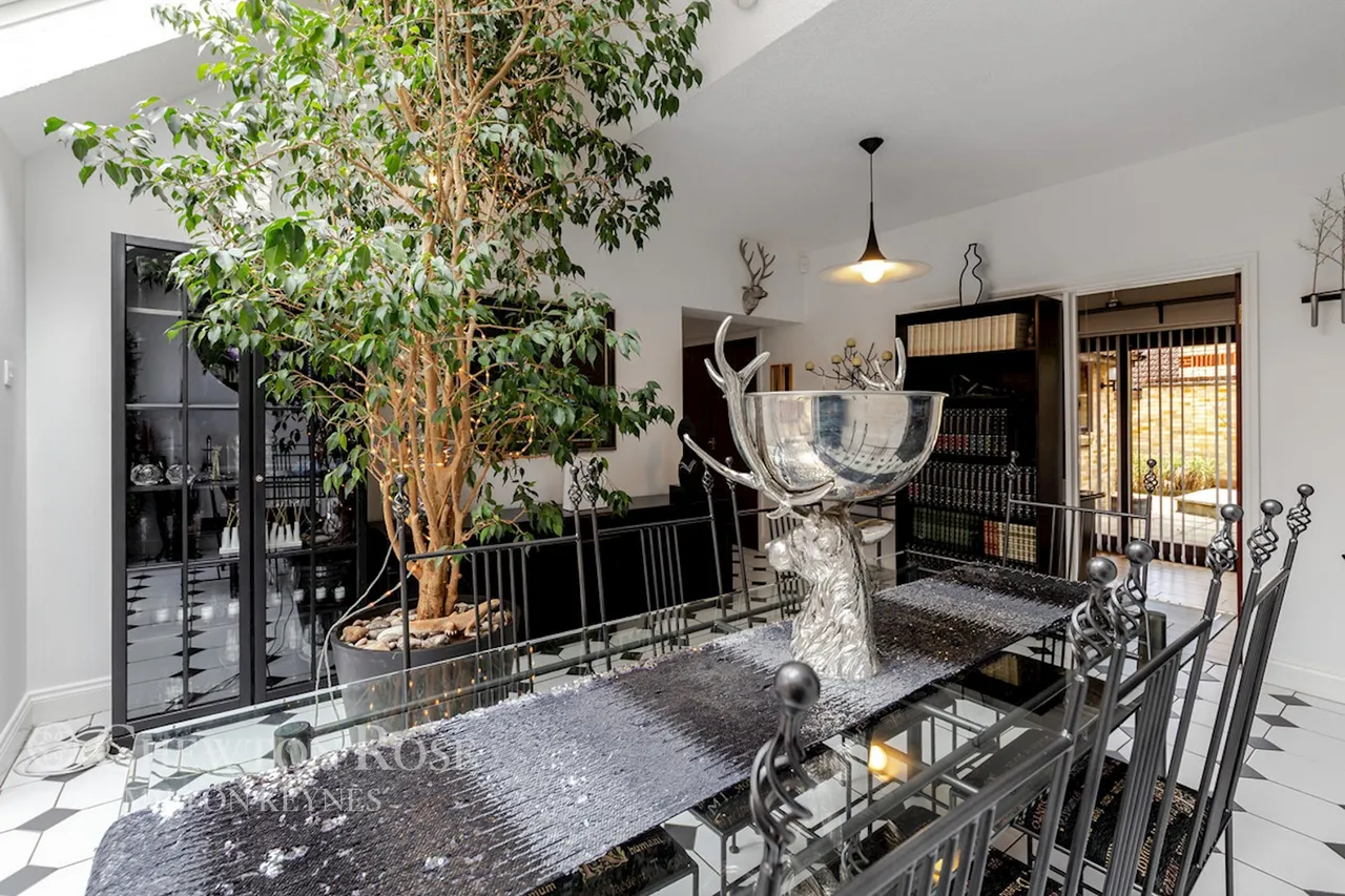 Redland Drive, Loughton, photo 11