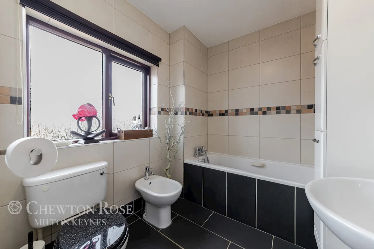 Redland Drive, Loughton, photo 36