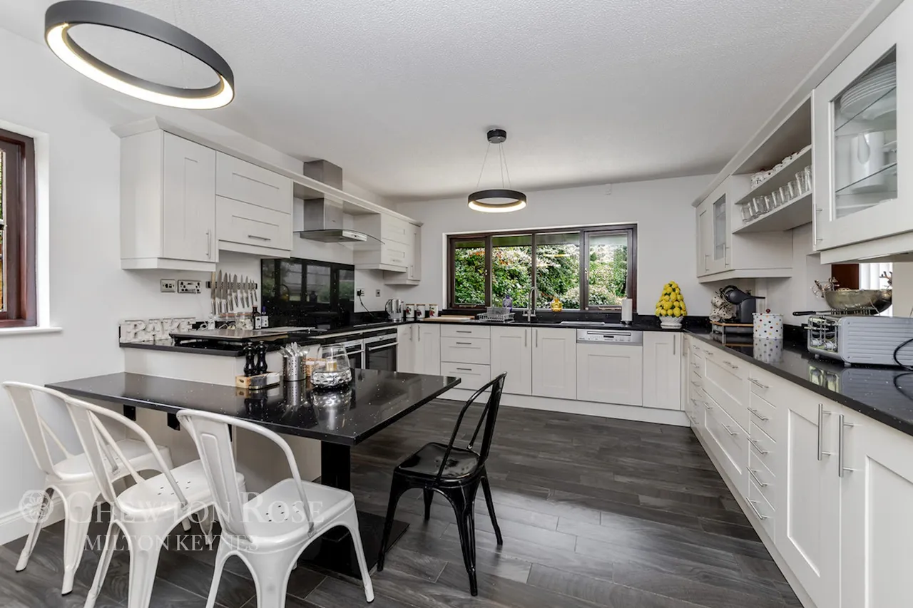 Redland Drive, Loughton, photo 19