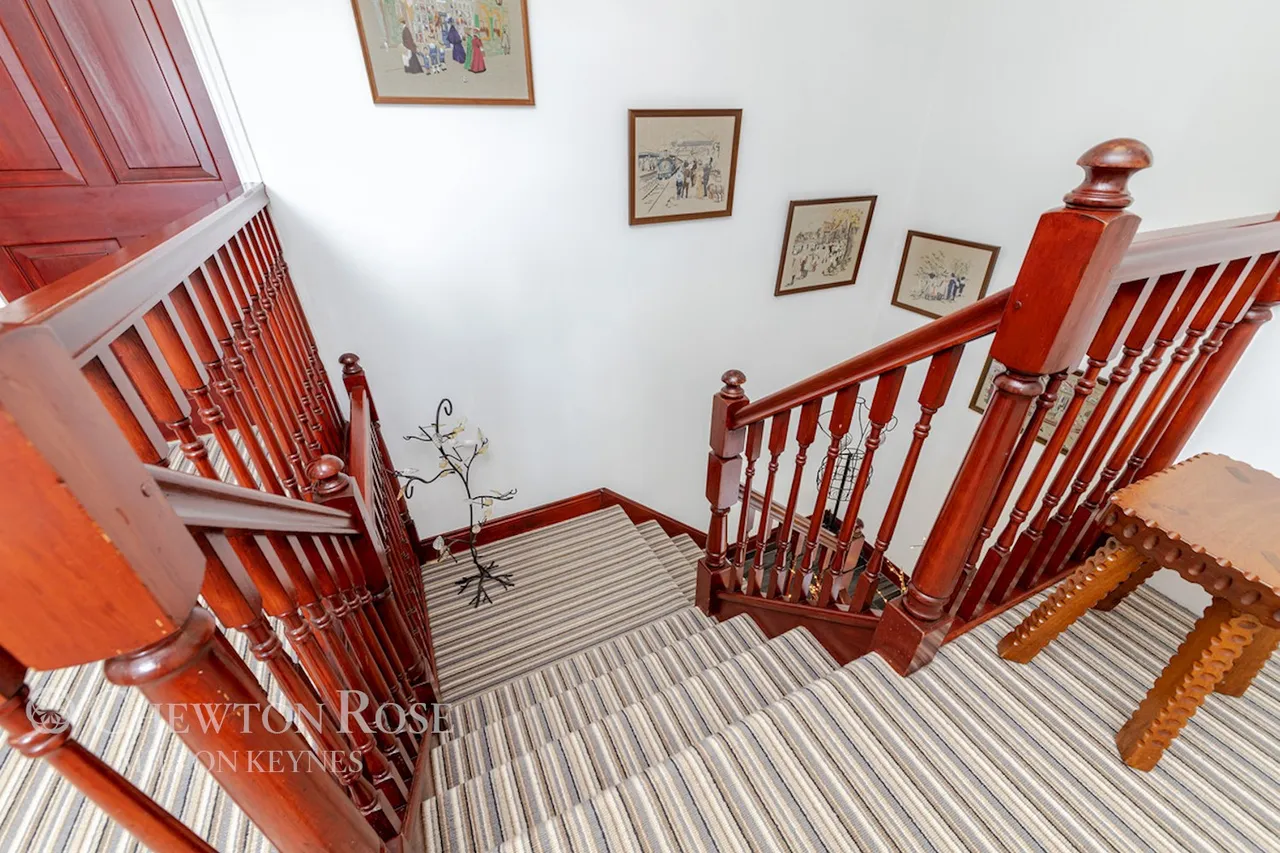 Redland Drive, Loughton, photo 26