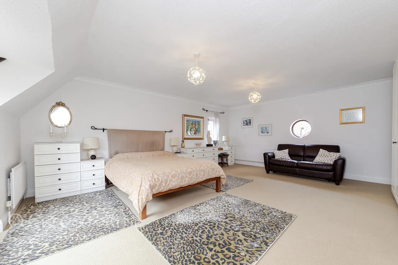 Redland Drive, Loughton, photo 27