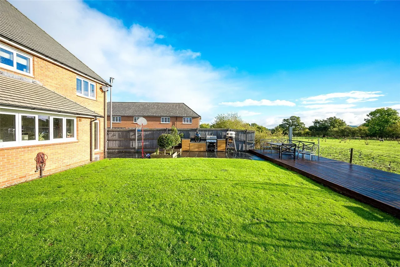 Shire Way, Tattenhall, CH3, photo 26
