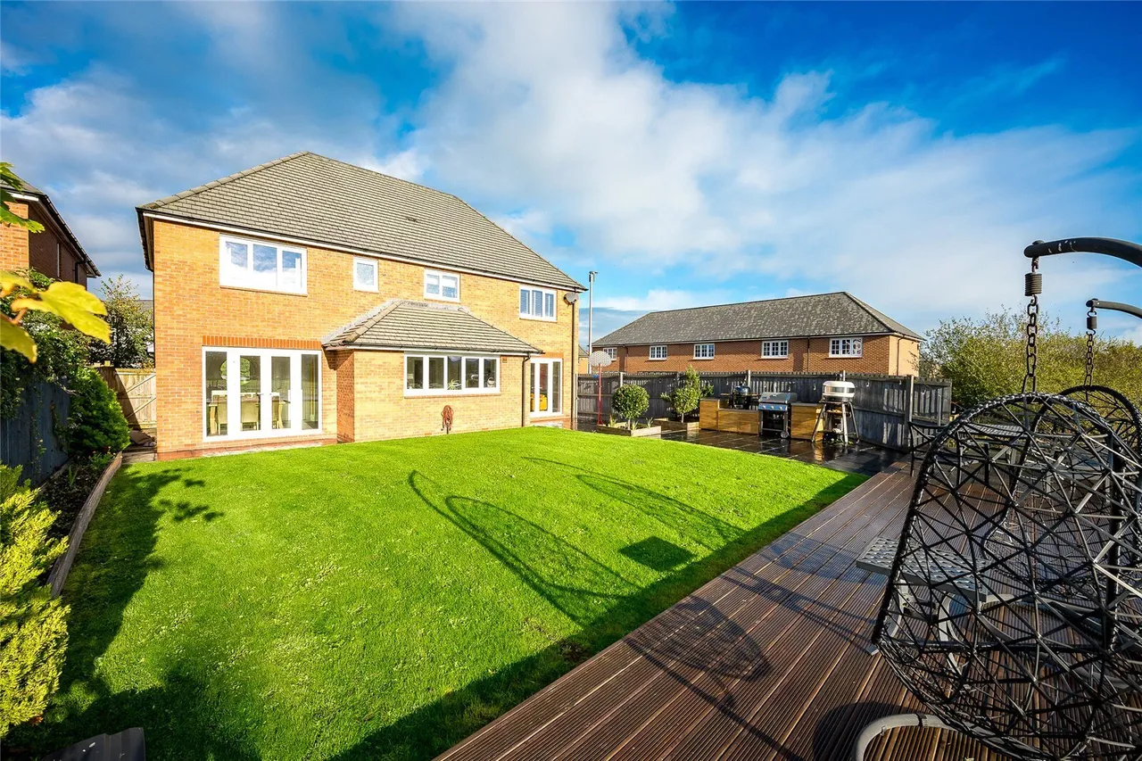 Shire Way, Tattenhall, CH3, photo 25