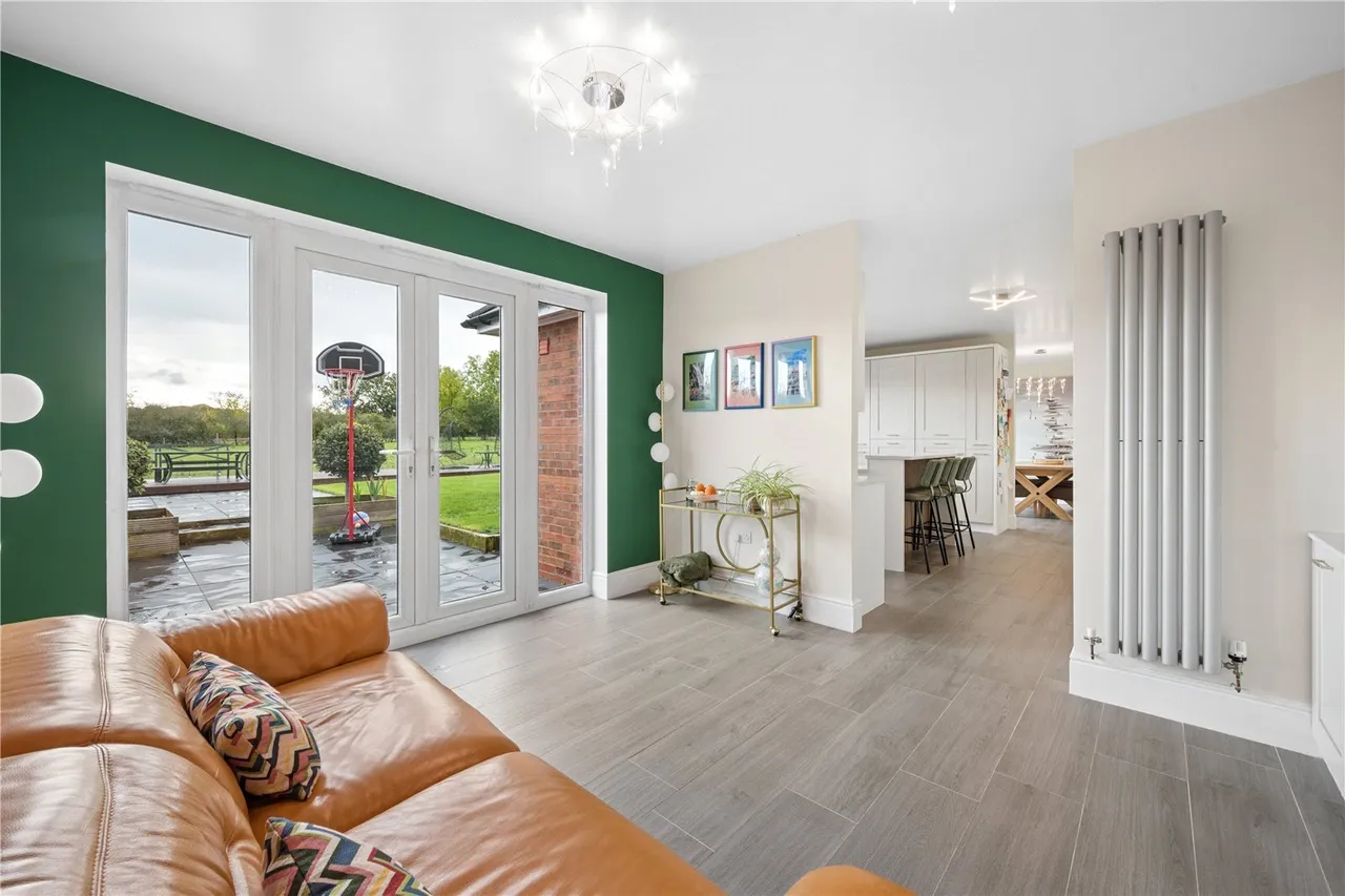 Shire Way, Tattenhall, CH3, photo 13
