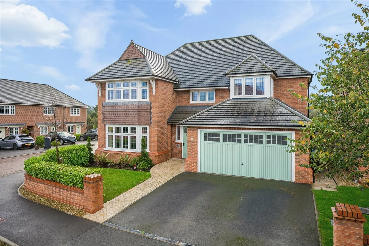 4 bed property for sale, Shire Way, Tattenhall, CH3
