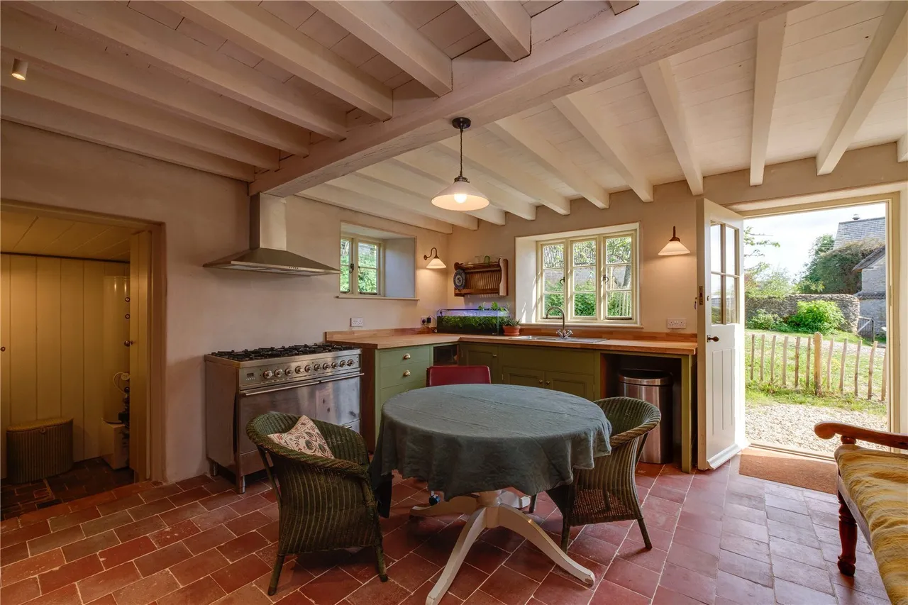 Powerstock, Bridport, DT6, photo 5