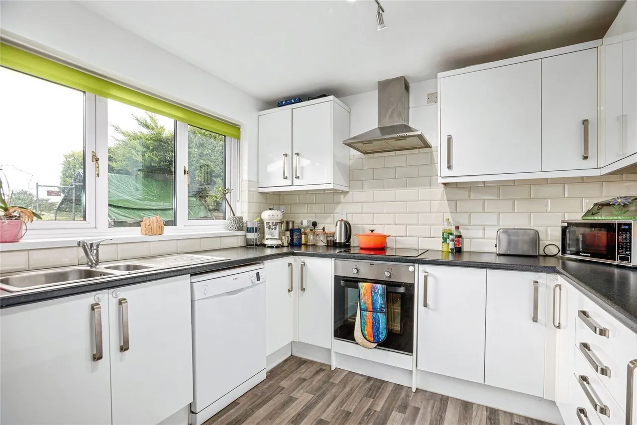 Bow Street, SY24, photo 9