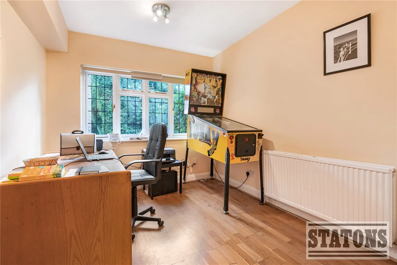 Waggon Road, Hadley Wood, EN4 0HL, photo 11