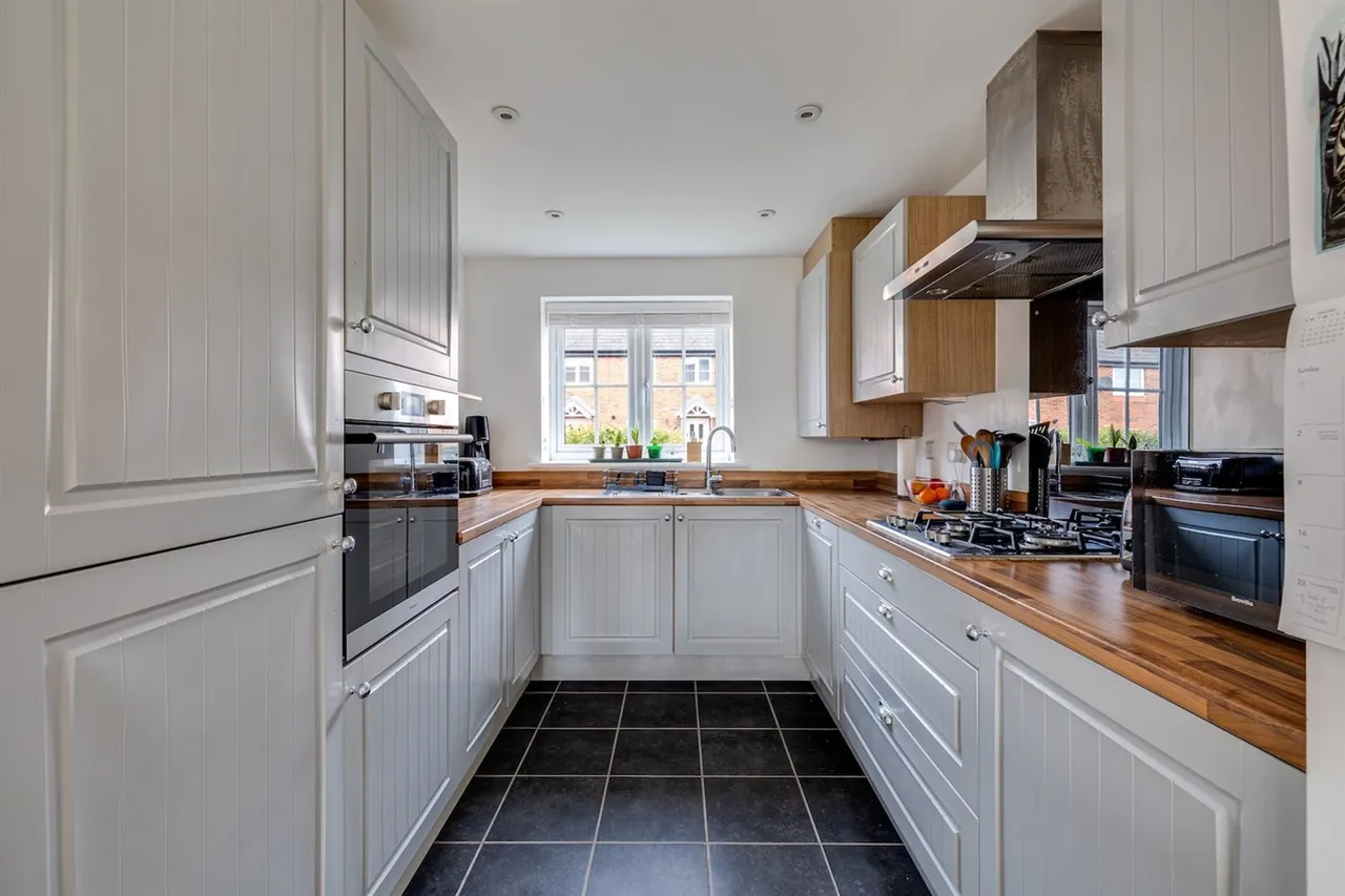 Golden Nook Road, Northwich, photo 8