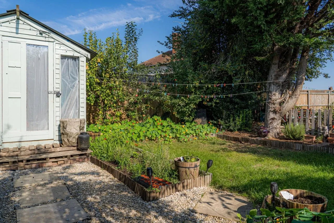 Stonedane Court, Faversham, ME13, photo 7