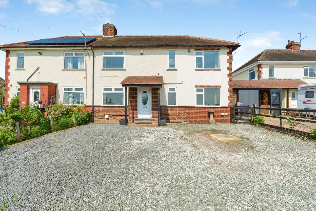 4 bed house for sale, Nottingham Road, Loughborough, LE12