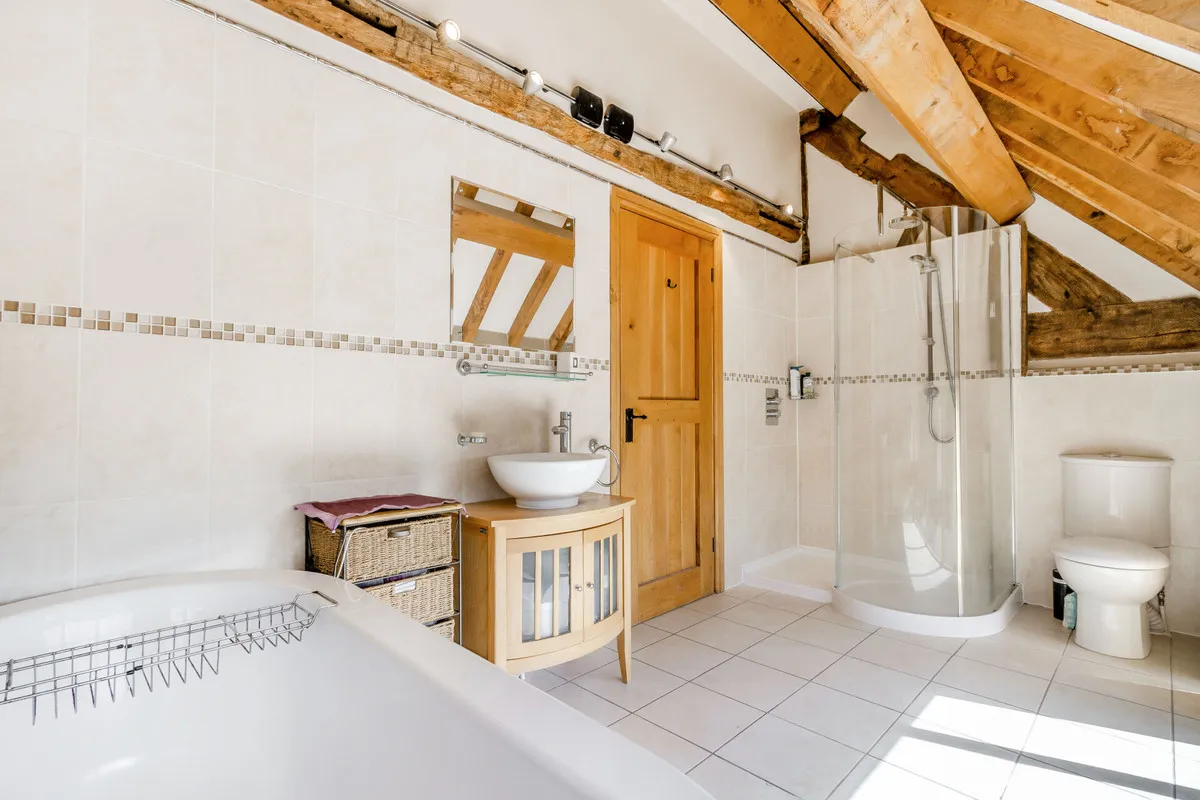 Swan Lane, Wildmoor, B61, photo 23