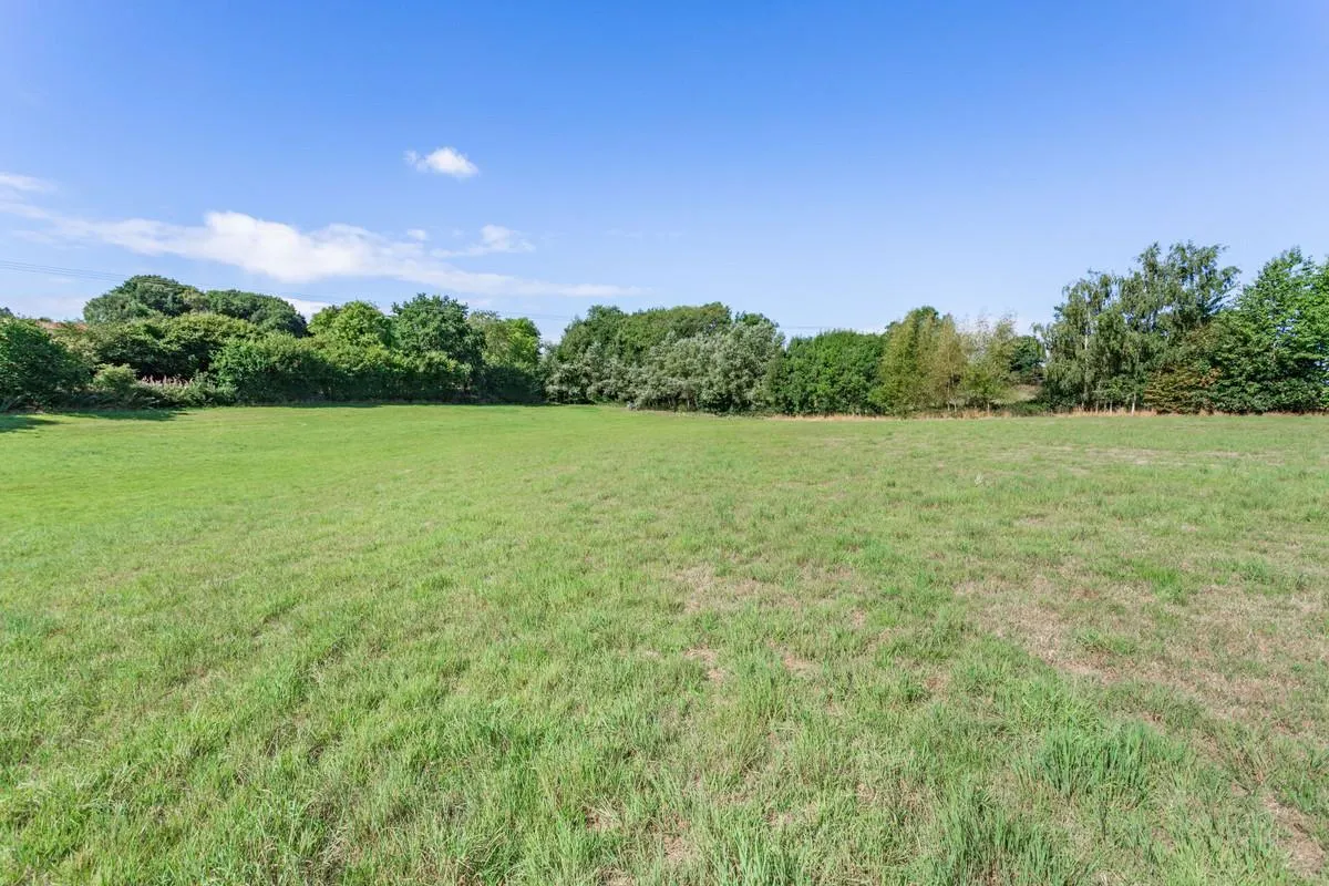 Swan Lane, Wildmoor, B61, photo 26