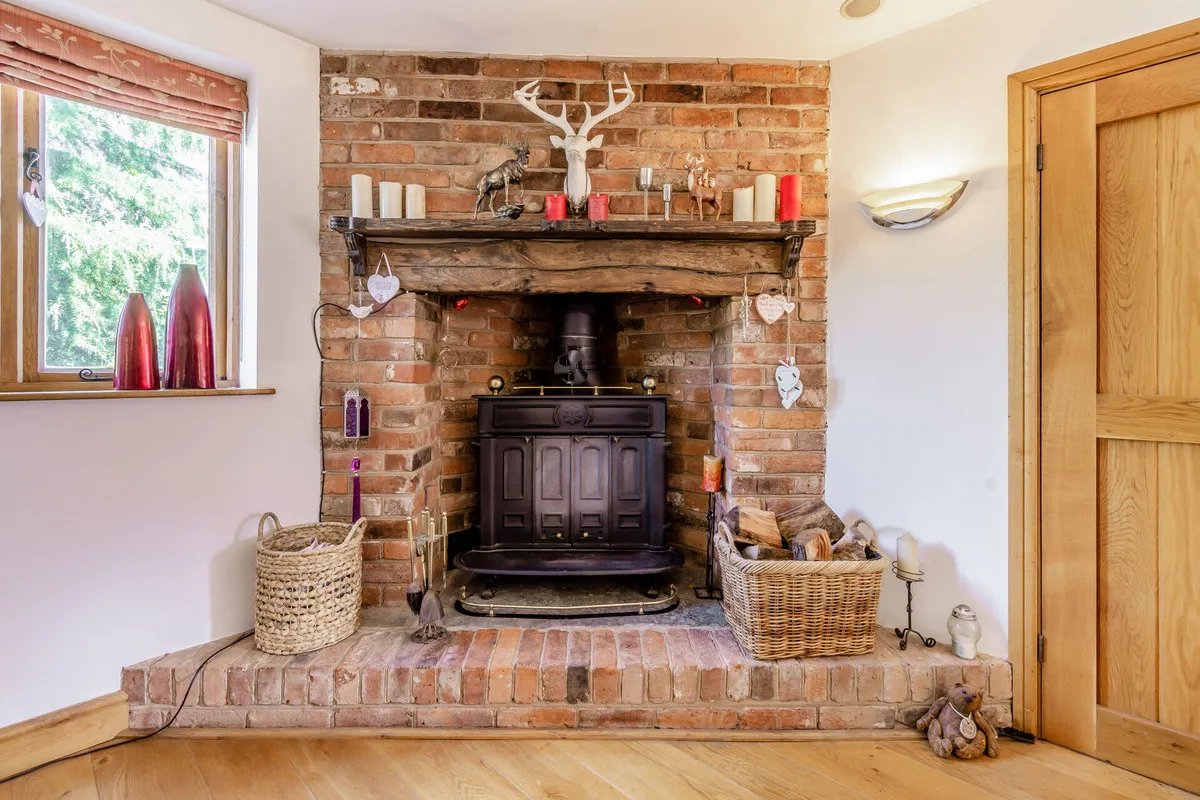 Swan Lane, Wildmoor, B61, photo 12