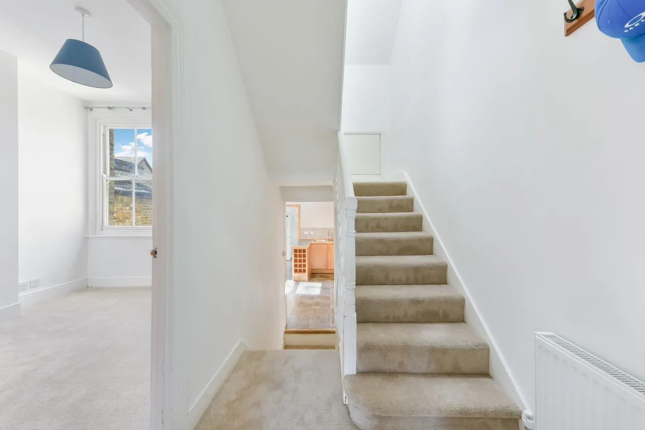 Russell Road, London, SW19, photo 9