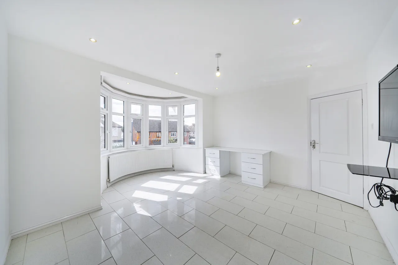 Rowland Avenue, Harrow, HA3, photo 3