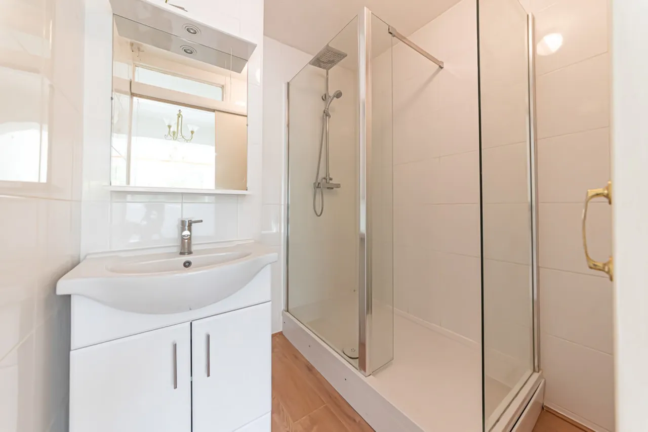 Yockley Close, Camberley, GU15, photo 11
