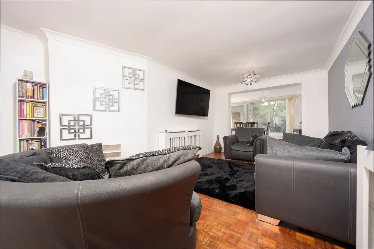 Henley Close, Kettering, NN15, photo 4