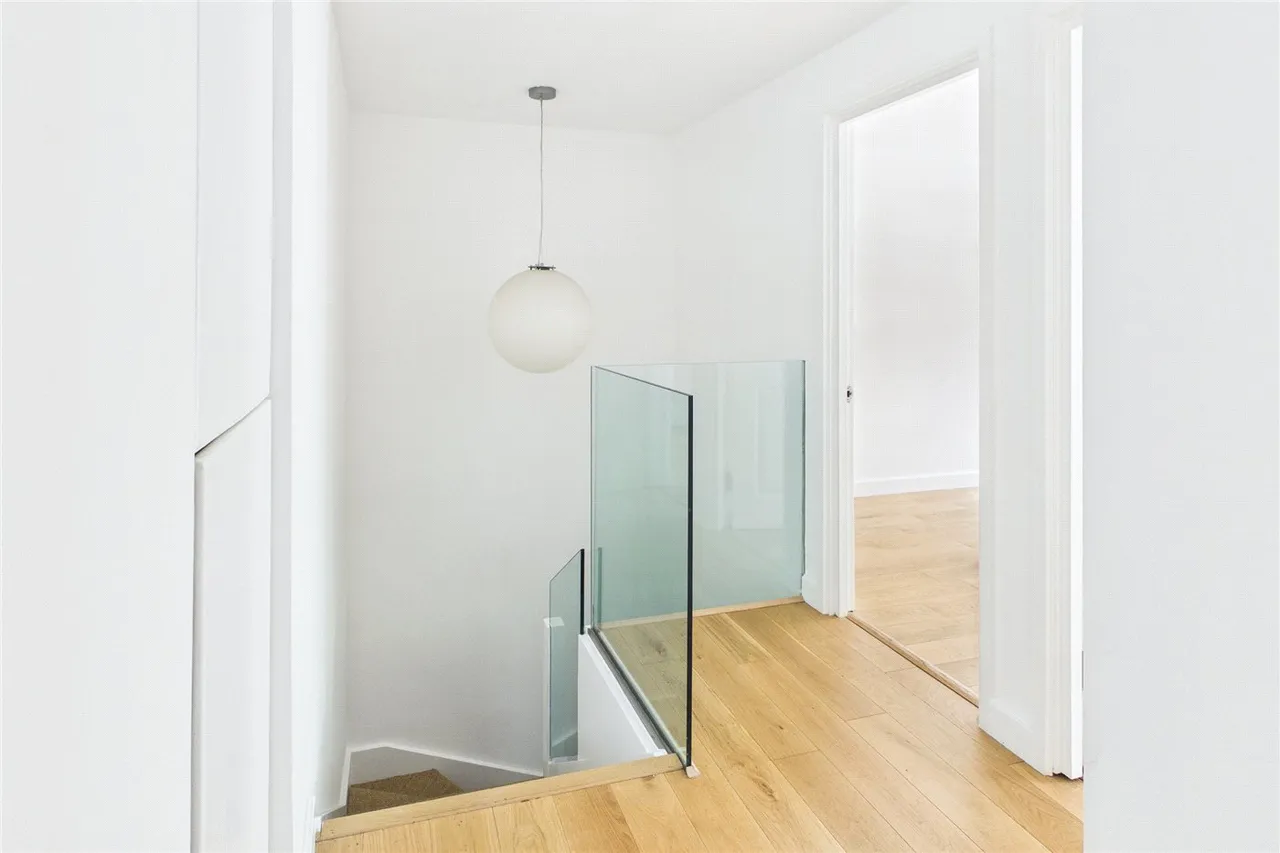 Shakespeare Road, London, SE24, photo 10