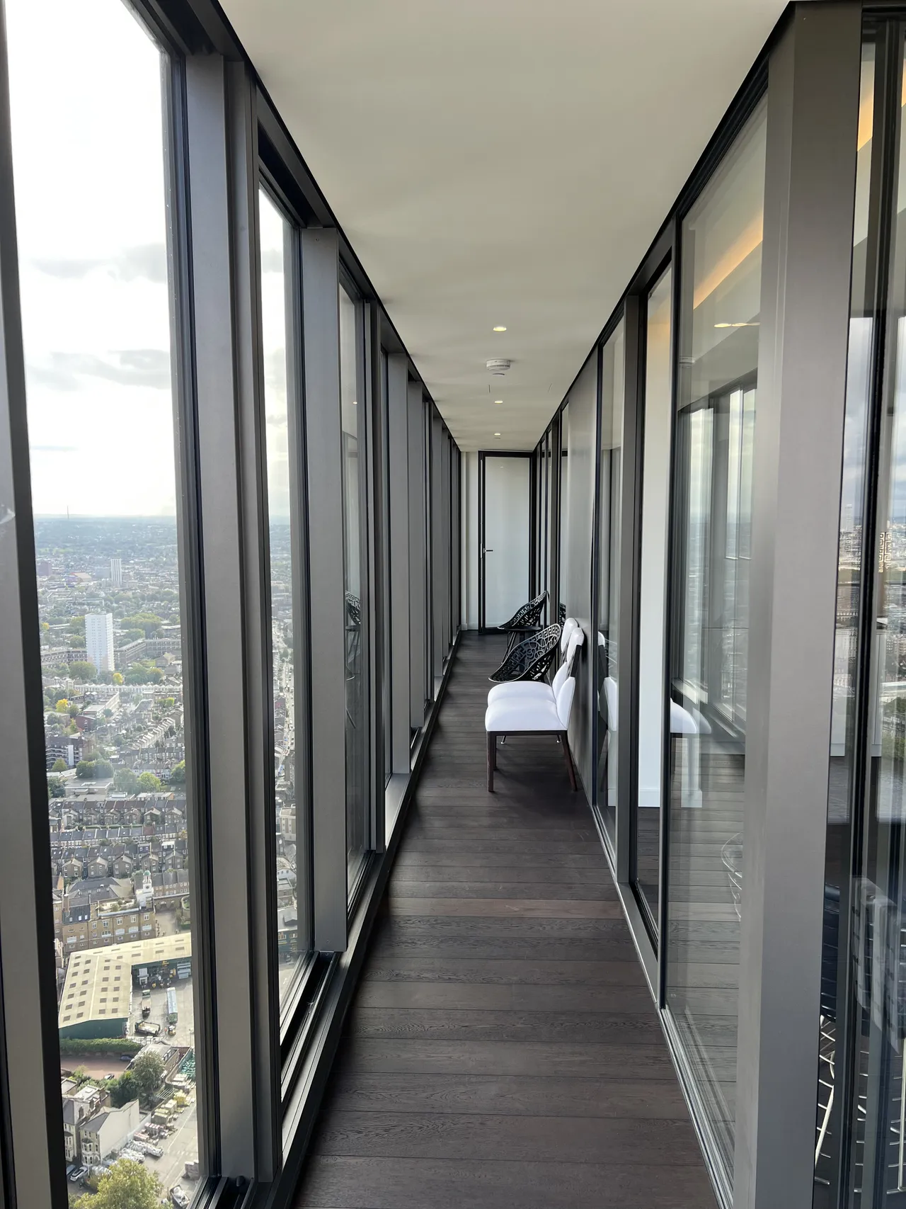 43rd Floor 3 Bedroom Flat Damac Tower Nine Elms, SW8, photo 10