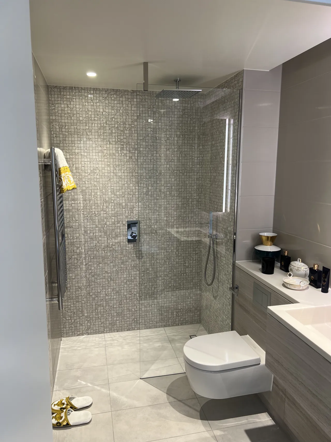 43rd Floor 3 Bedroom Flat Damac Tower Nine Elms, SW8, photo 13