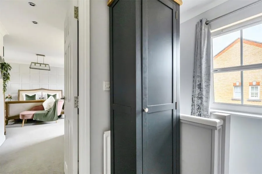Florence Way, Knaphill, GU21, photo 24