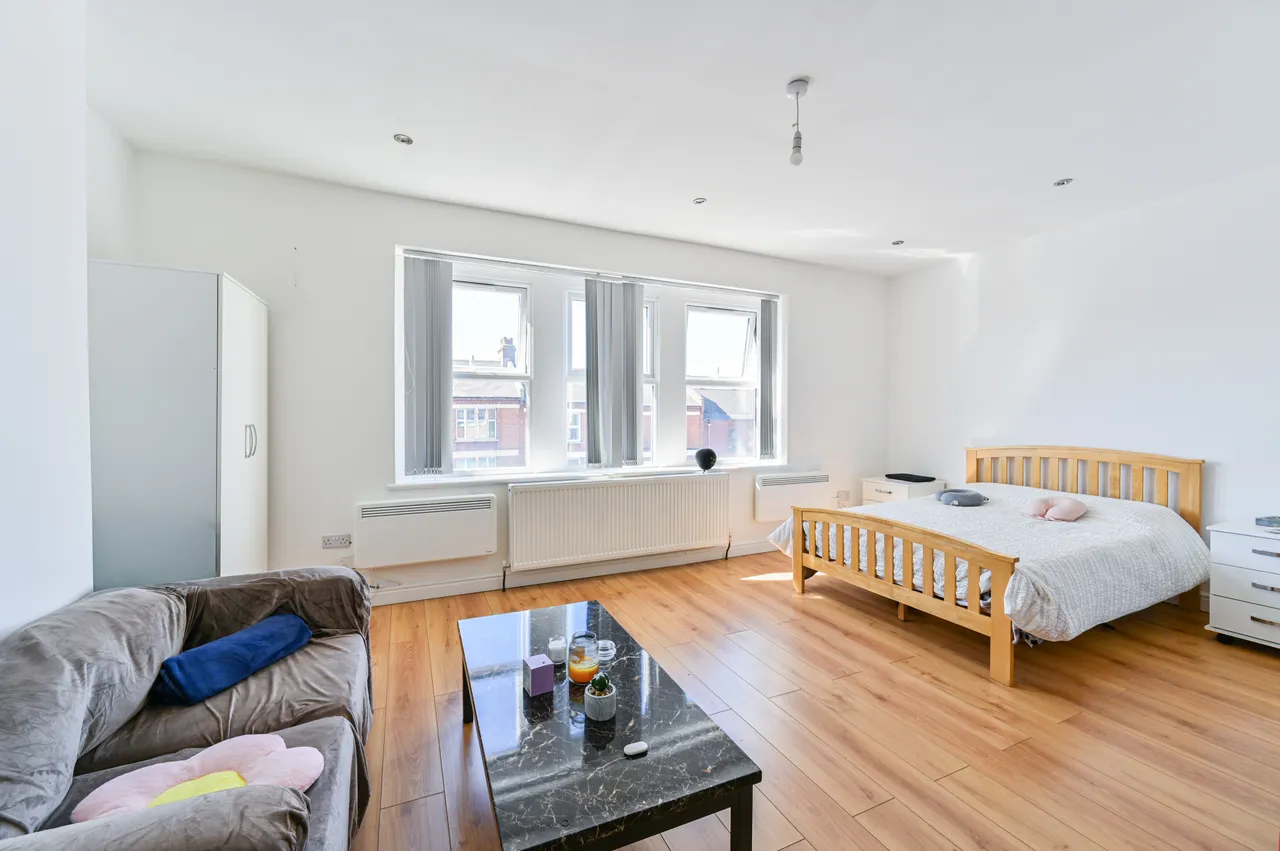 1 bed flat to rent, London Road, Norbury