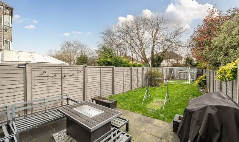 Horton Hill, Epsom, KT19, photo 2