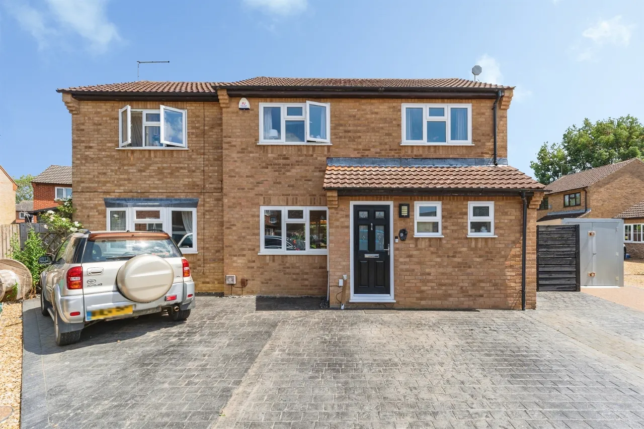 4 bed house for sale — Bittern Way, MARCH