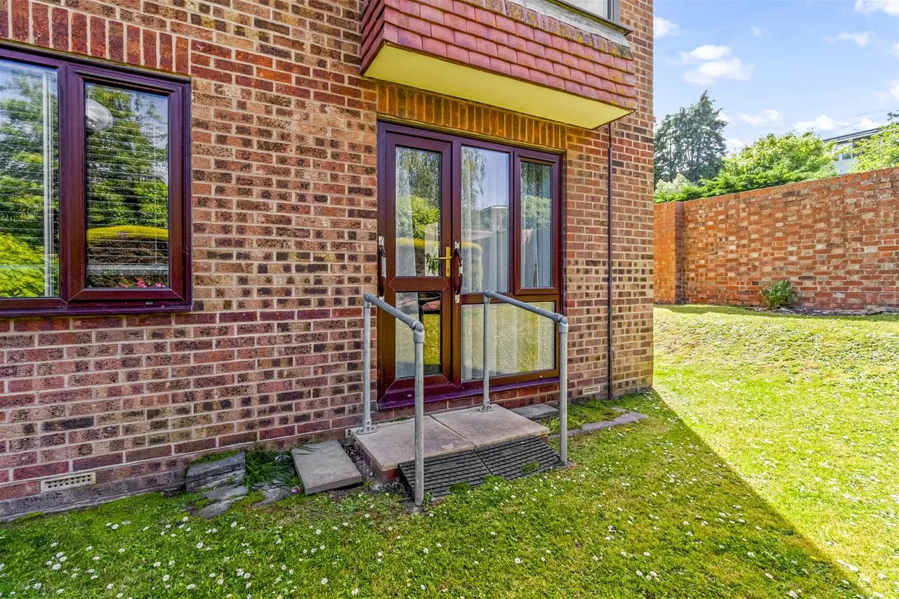 Broadwater Street East, Worthing, photo 2