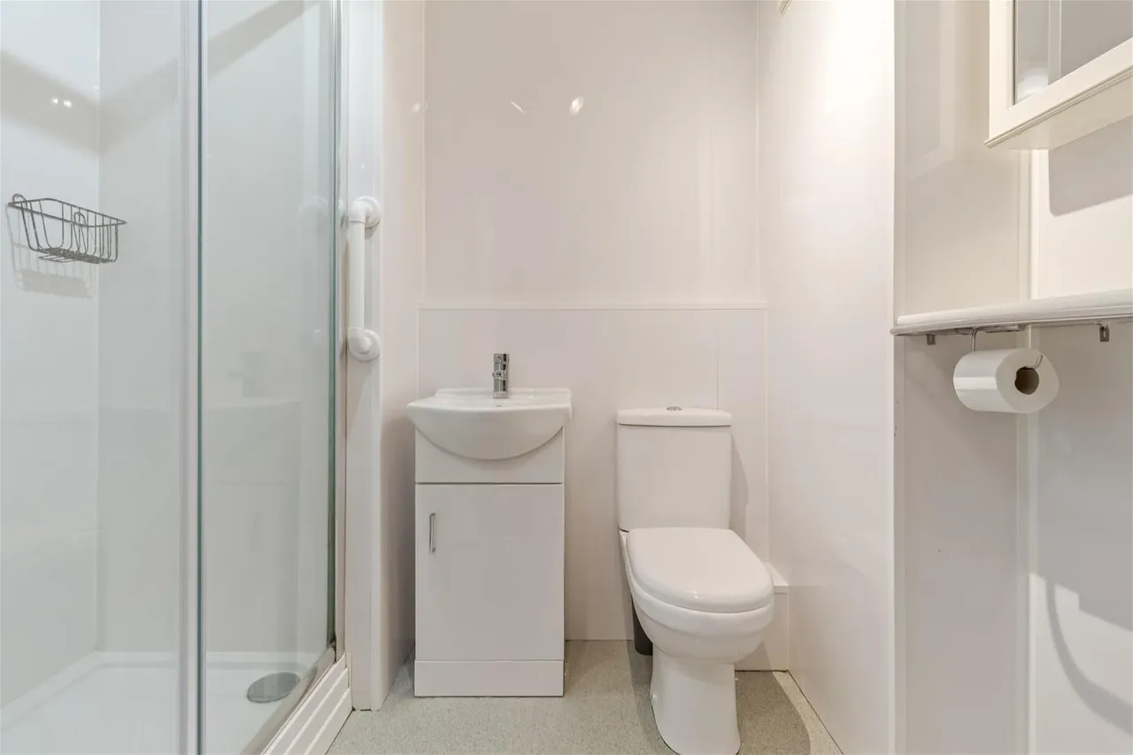 Broadwater Street East, Worthing, photo 10