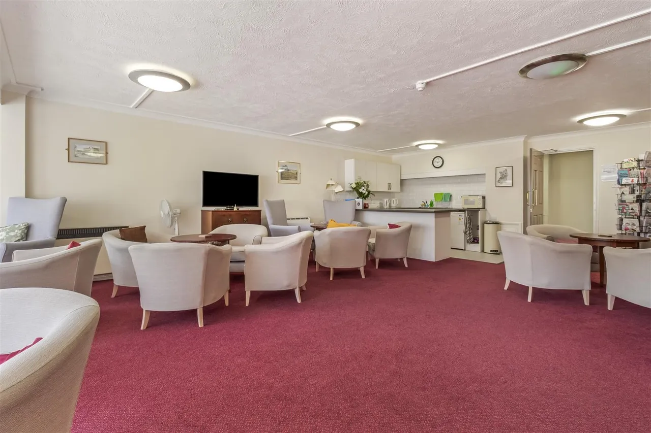Broadwater Street East, Worthing, photo 17