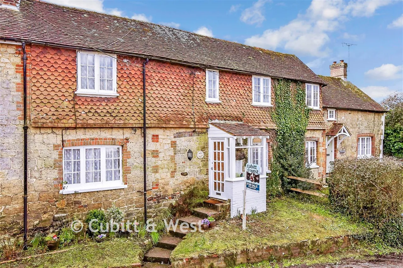 3 bed house for sale, Church Place, Pulborough, RH20