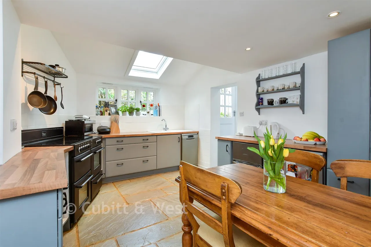 Church Place, Pulborough, RH20, photo 4