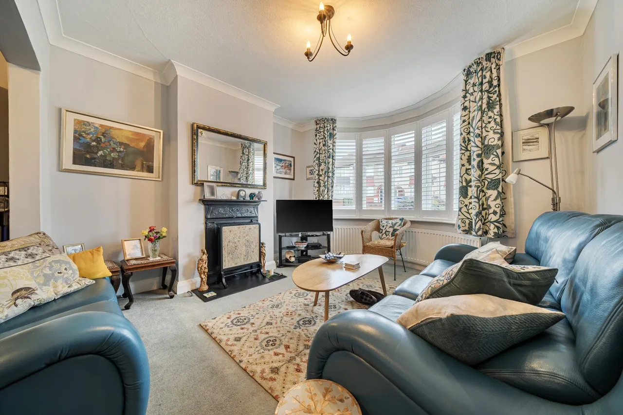 Thornhill Avenue, SE18, photo 2