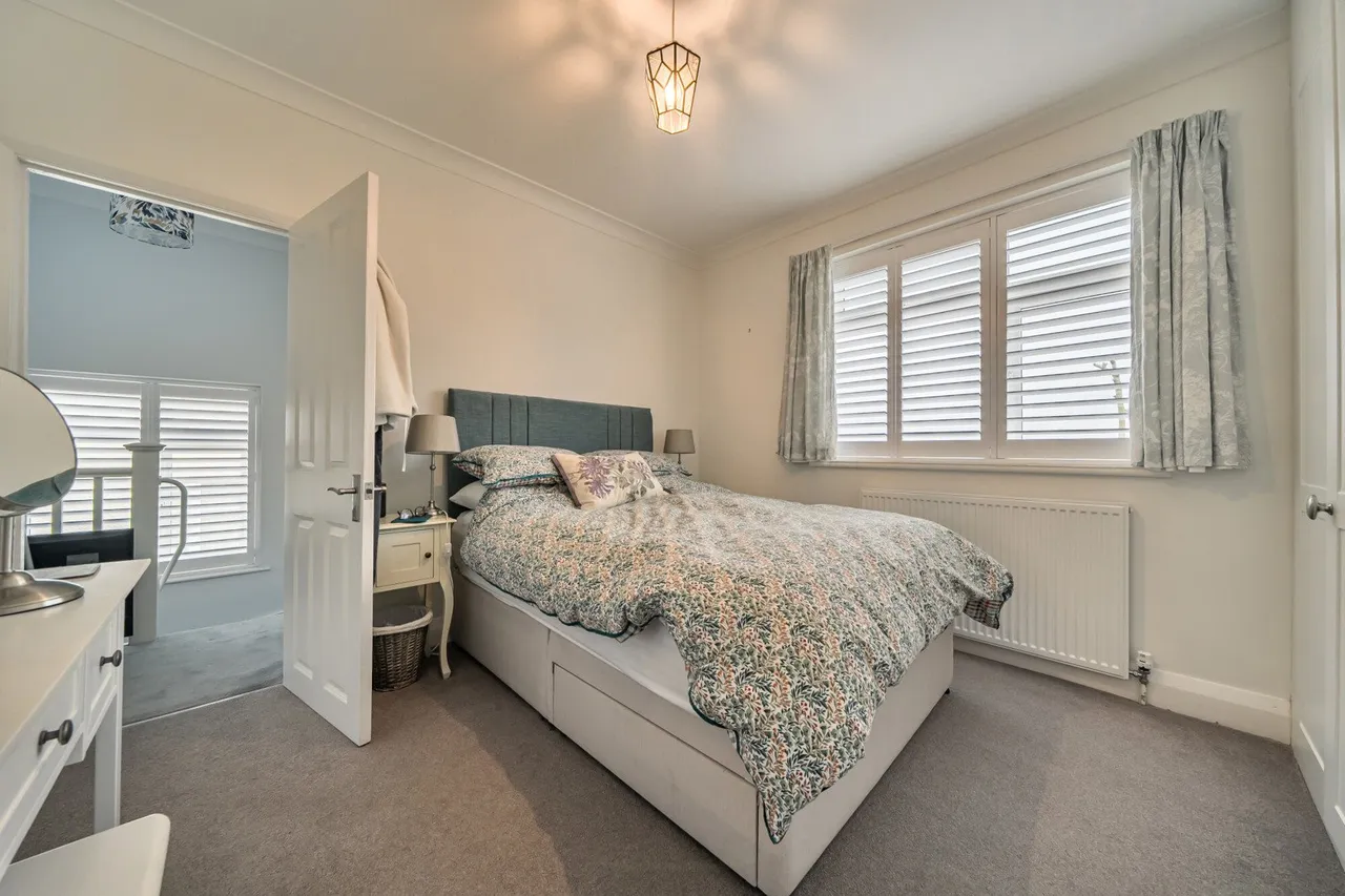 Thornhill Avenue, SE18, photo 12