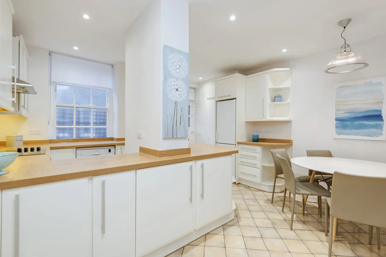 South Lodge, Circus Road, St John's Wood, London, NW8, photo 2