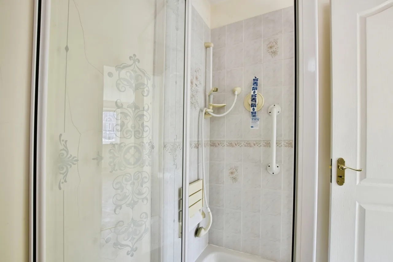 Mill Lane, Hazel Grove, Stockport, Greater Manchester, SK7, photo 8