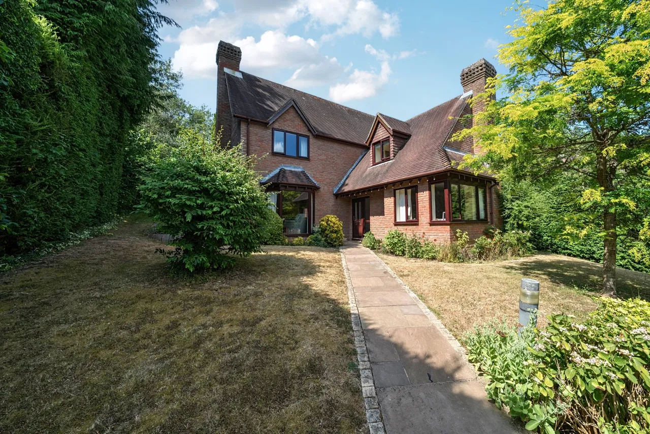 Medstead Road, Beech, GU34, photo 9