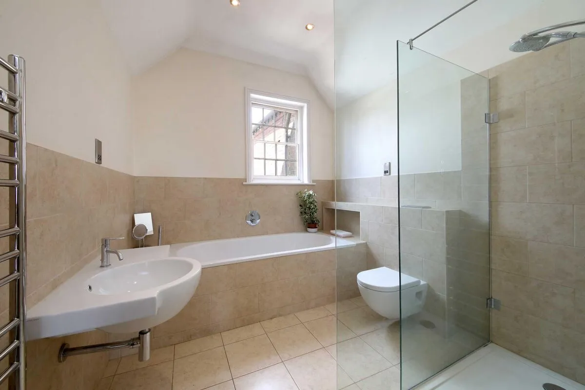 Bolter End Lane, Wheeler End, HP14, photo 18